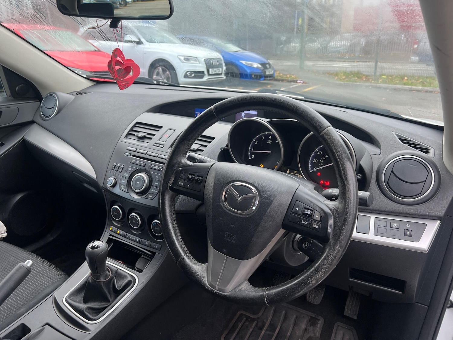 Used Mazda Mazda3 2013 for sale - 76441128: Photo 9