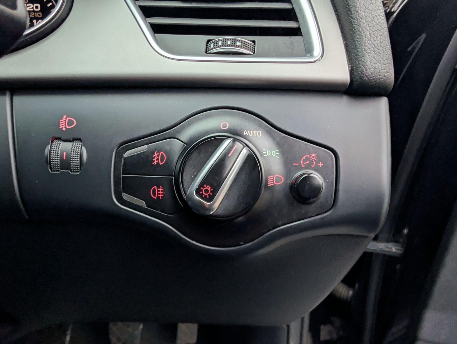 Used Audi A4 Avant for sale - 77166906: Photo 23