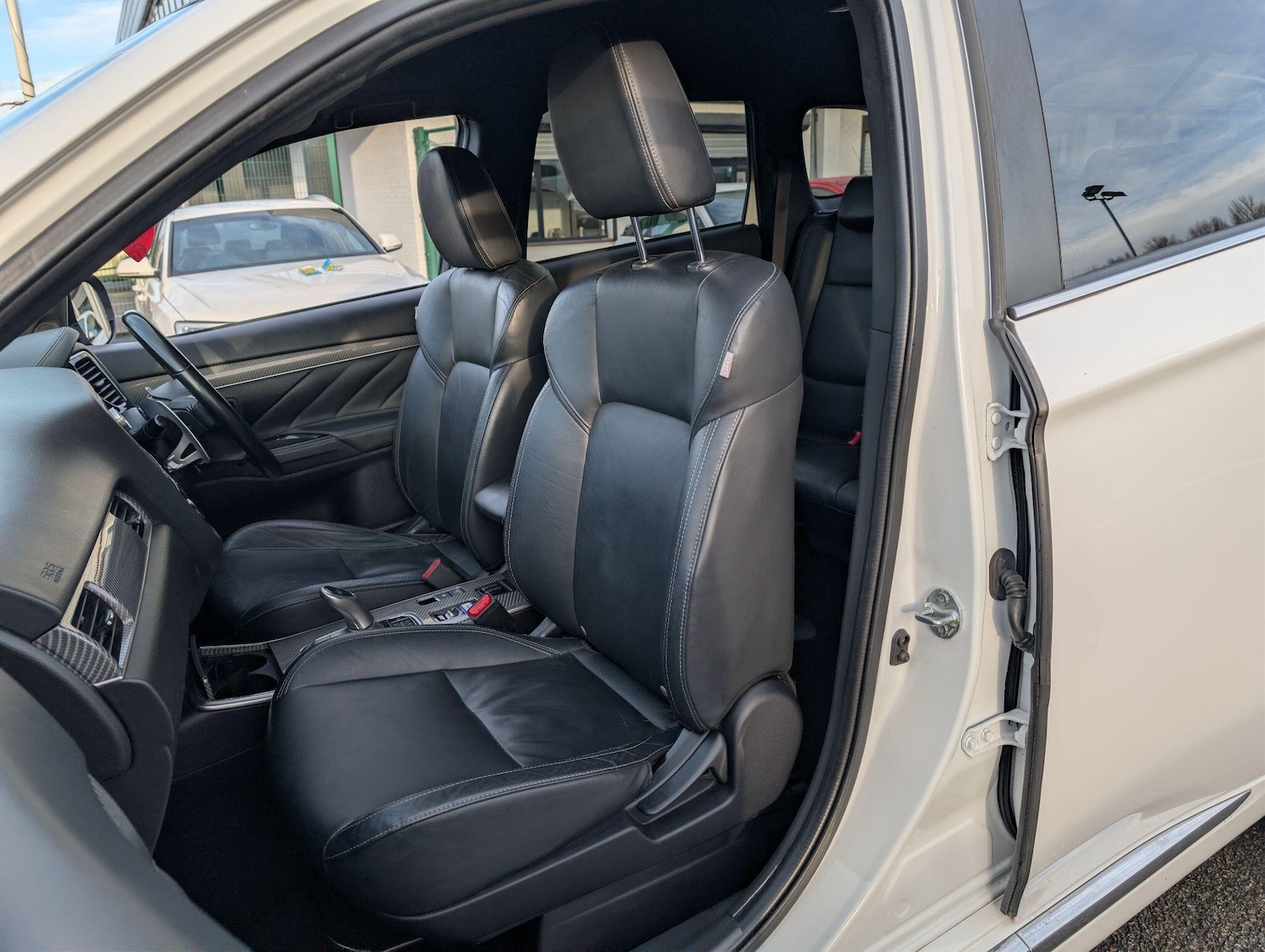 Used Mitsubishi Outlander 2019 for sale - 77057252: Photo 41