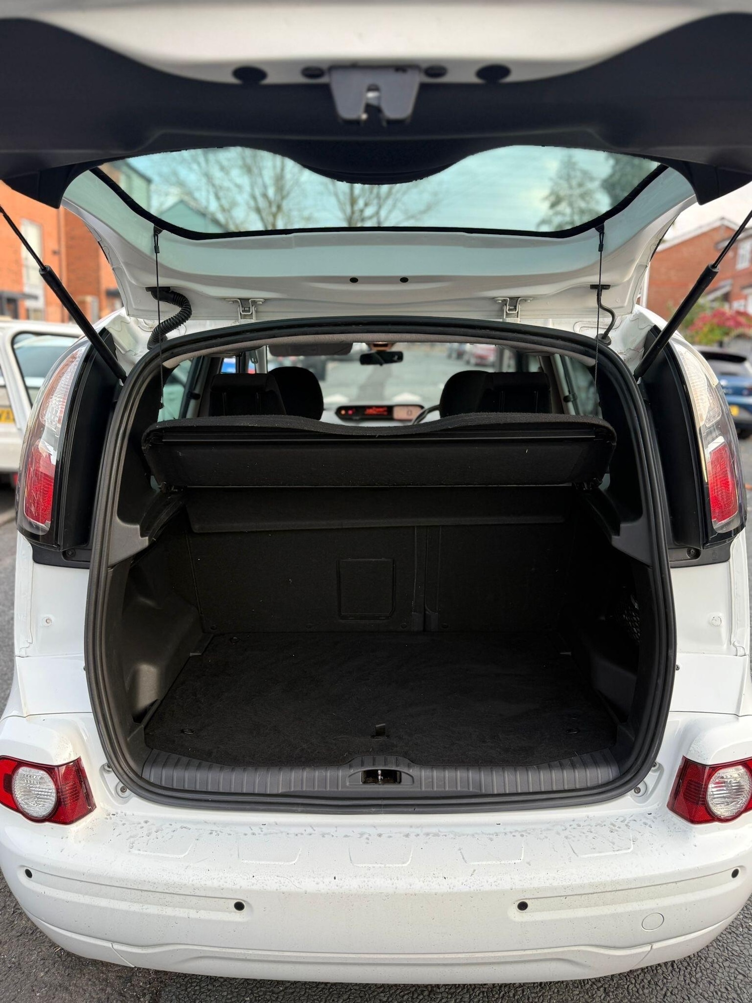 Used Citroen C3 Picasso 2012 for sale - 76446836: Photo 12