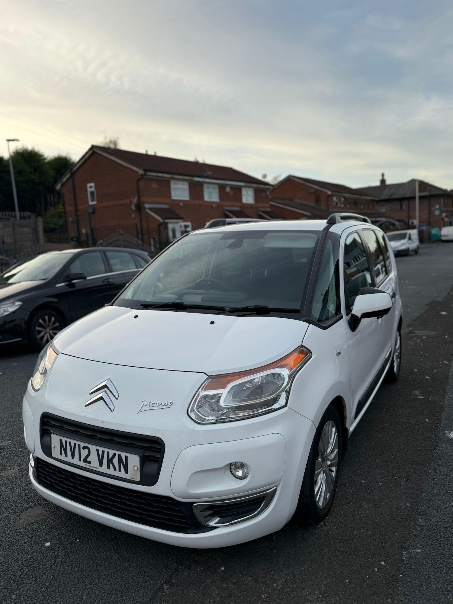 Used Citroen C3 Picasso 2012 for sale - 76446836: Photo 3