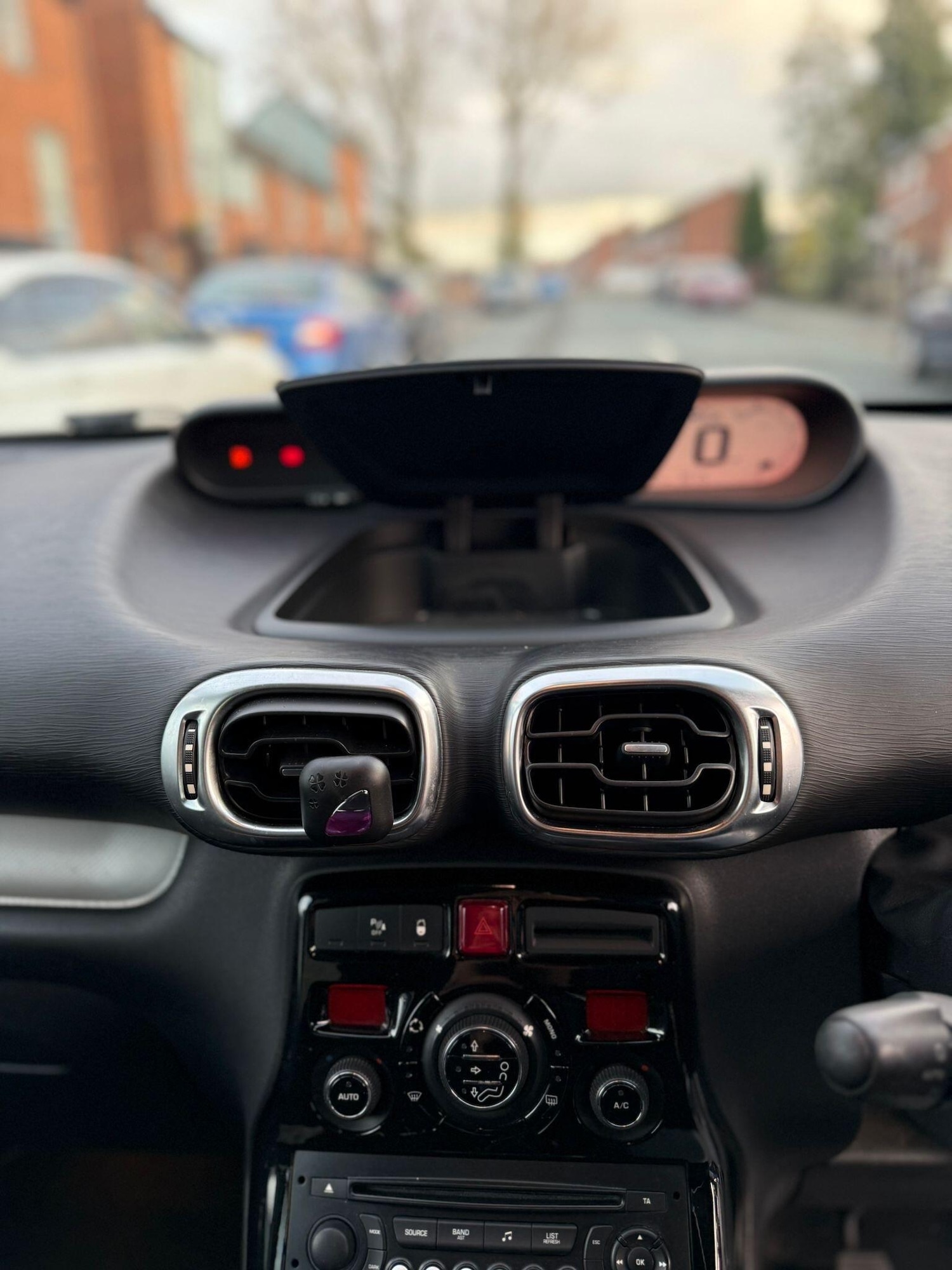 Used Citroen C3 Picasso 2012 for sale - 76446836: Photo 8