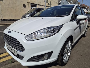 Used Ford Fiesta 2017 for sale - 78930117: Photo
