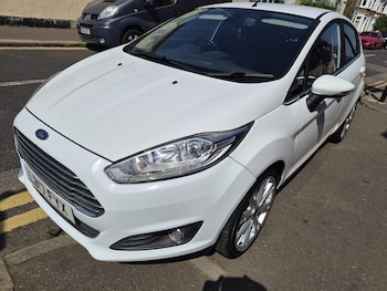 Used Ford Fiesta 2017 for sale - 78930117: Photo