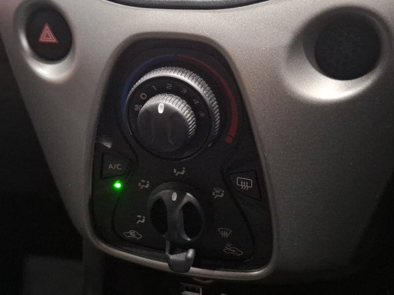 Used Toyota AYGO 2016 for sale - 77767500: Photo 18