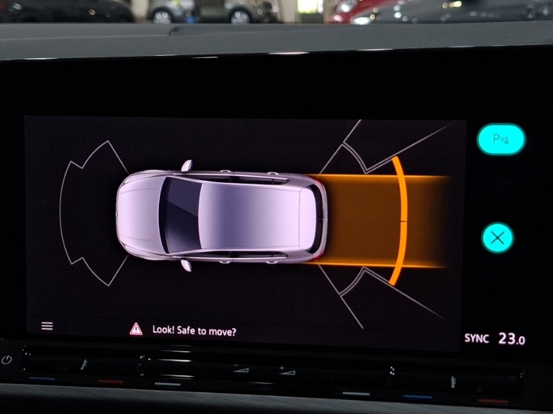 Used Volkswagen Golf 2023 for sale - 76455867: Photo 11