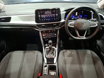 Used Volkswagen T-Roc 2022 for sale - 77491263: Photo