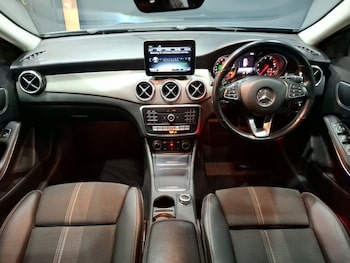 Used Mercedes-Benz GLA 2018 for sale - 76523950: Photo