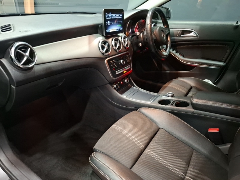 Used Mercedes-Benz GLA 2018 for sale - 76523950: Photo 5