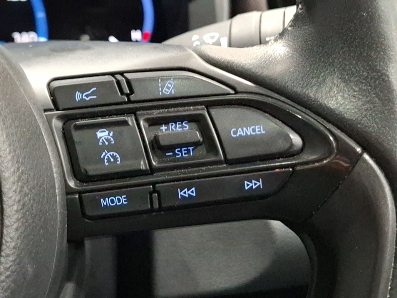 Used Toyota Yaris Cross 2022 for sale - 76408316: Photo 18