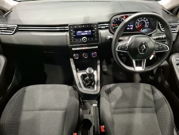 Used Renault Clio 2020 for sale - 78567848: Photo