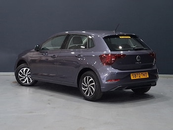 Used Volkswagen Polo 2023 for sale - 75695617: Photo
