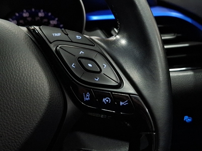 Used Toyota C-HR 2017 for sale - 76726477: Photo 18