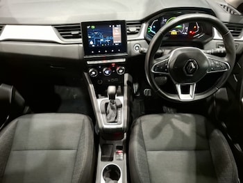 Used Renault Captur 2023 for sale - 79457815: Photo