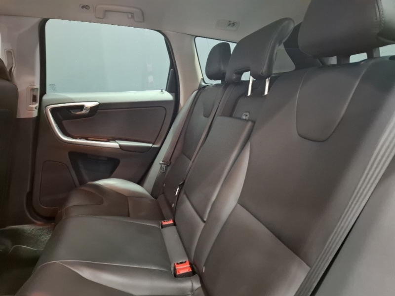 Used Volvo XC60 2016 for sale - 77750839: Photo 6