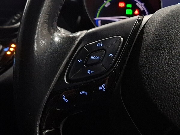 Used Toyota C-HR 2021 for sale - 76289481: Photo 17