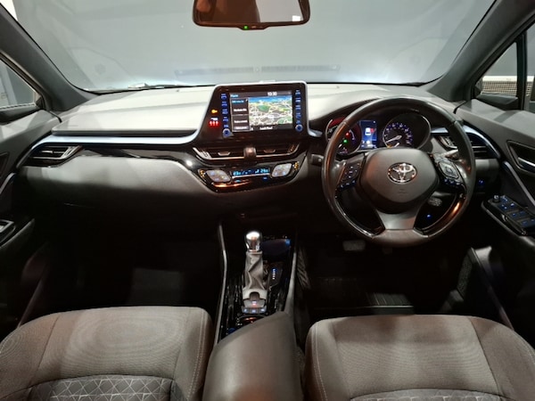 Used Toyota C-HR 2021 for sale - 76289481: Photo 2