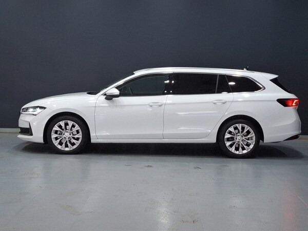 Used Skoda Superb 2024 for sale - 75209543: Photo 4