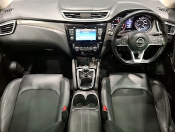 Used Nissan Qashqai 2018 for sale - 78910373: Photo