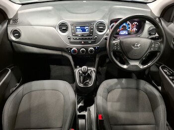 Used Hyundai i10 2019 for sale - 78861381: Photo