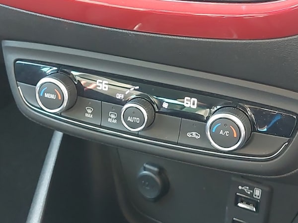 Used Vauxhall Crossland 2021 for sale - 76289488: Photo 17