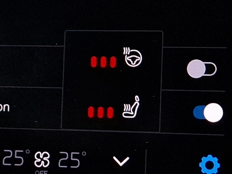 Used Volvo XC60 2023 for sale - 77252227: Photo 16