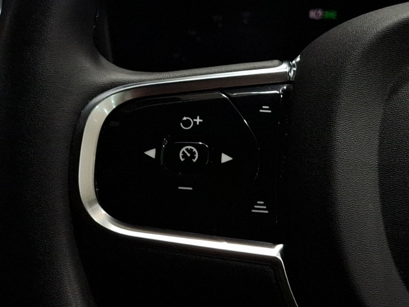 Used Volvo XC60 2023 for sale - 77252227: Photo 18