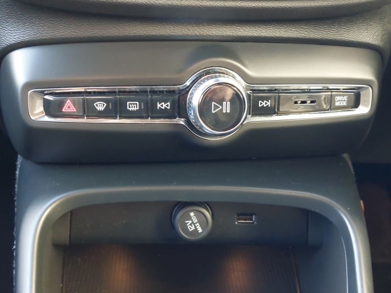 Used Volvo XC40 2021 for sale - 77141951: Photo 11