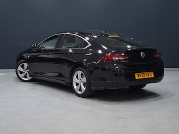 Used Vauxhall Insignia 2019 for sale - 77536451: Photo