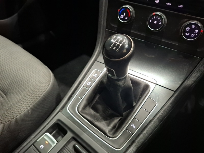 Used Volkswagen Golf 2019 for sale - 76864550: Photo 17