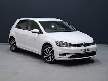 Volkswagen - Golf