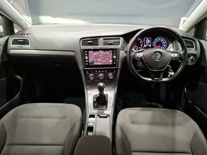 Used Volkswagen Golf 2019 for sale - 76864550: Photo 2