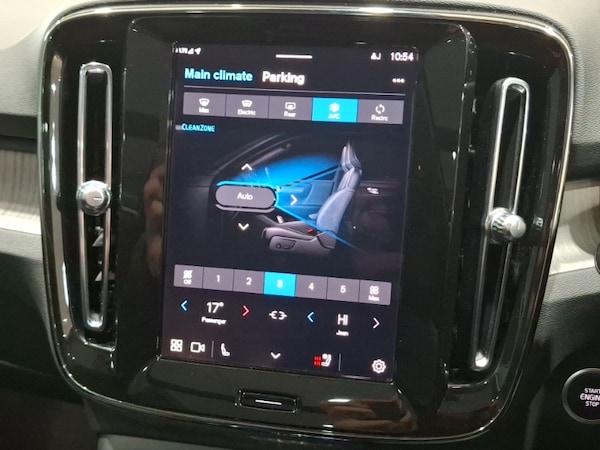 Used Volvo XC40 2024 for sale - 76195561: Photo 17