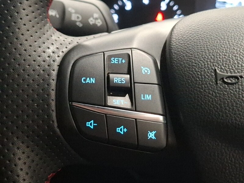 Used Ford Focus 2023 for sale - 76860300: Photo 17