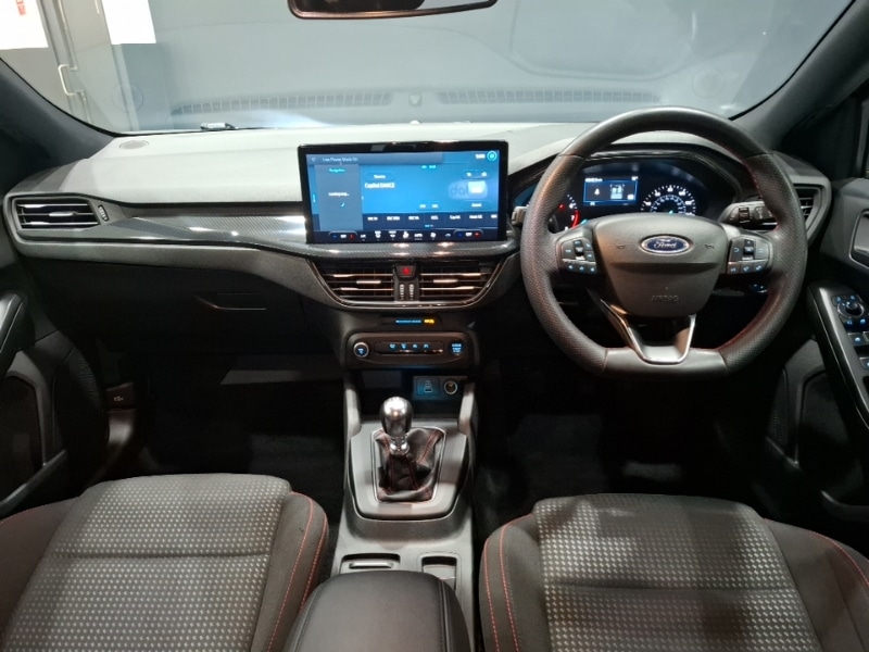 Used Ford Focus 2023 for sale - 76860300: Photo 2