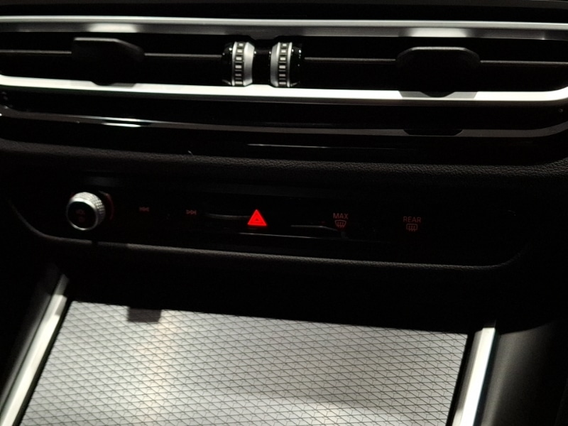 Used BMW 3 Series 2024 for sale - 77338113: Photo 15