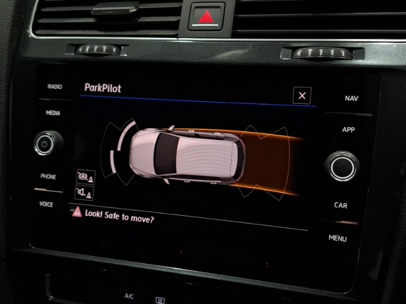 Used Volkswagen Golf 2018 for sale - 77573428: Photo 11