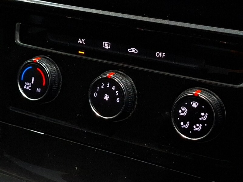 Used Volkswagen Golf 2018 for sale - 77573428: Photo 17