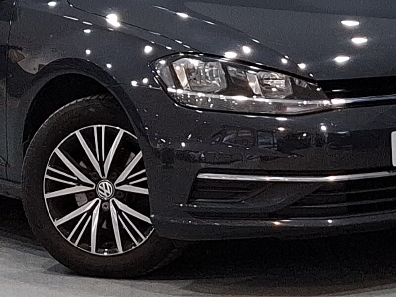 Used Volkswagen Golf 2018 for sale - 77573428: Photo 9