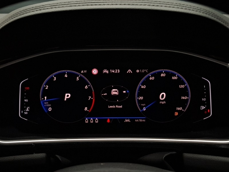 Used Volkswagen T-Roc 2025 for sale - 77105634: Photo 10