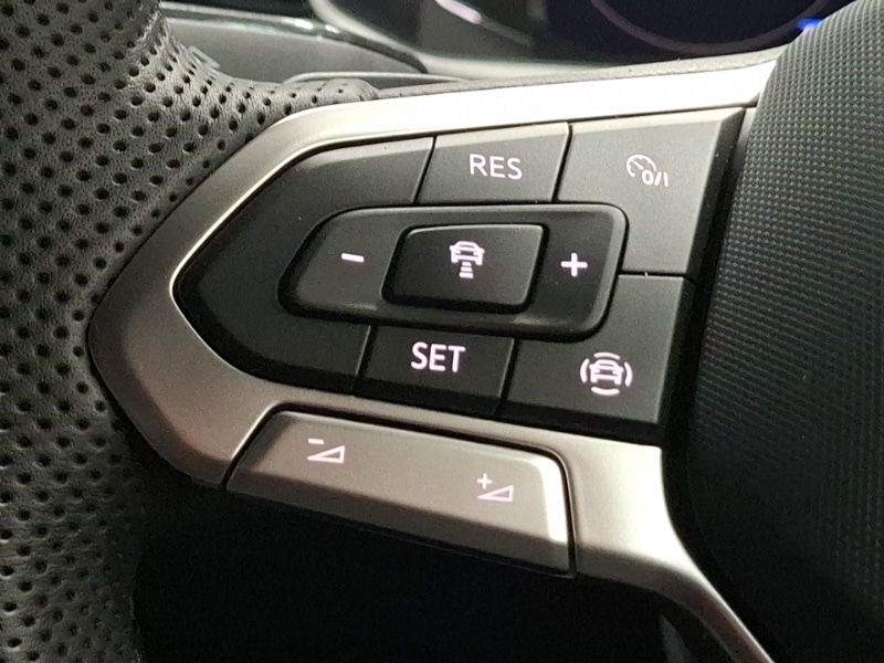 Used Volkswagen T-Roc 2025 for sale - 77105634: Photo 17