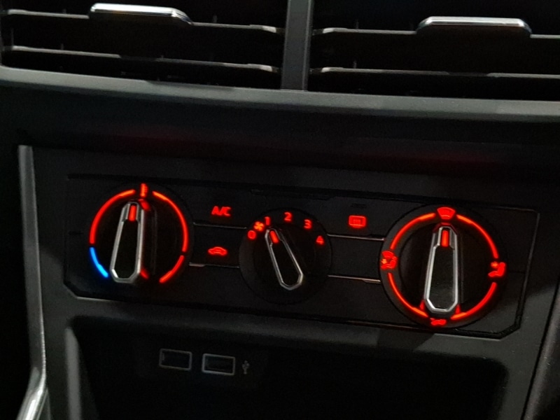 Used Volkswagen Polo 2019 for sale - 76915674: Photo 15