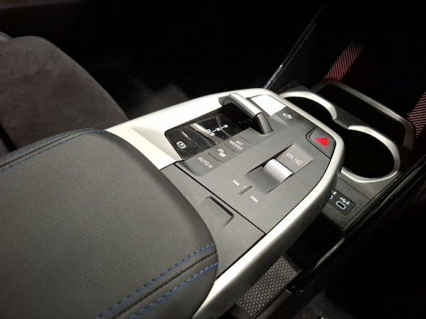 Used BMW iX1 2023 for sale - 76054342: Photo 16