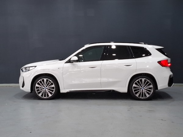 Used BMW iX1 2023 for sale - 76054342: Photo 4