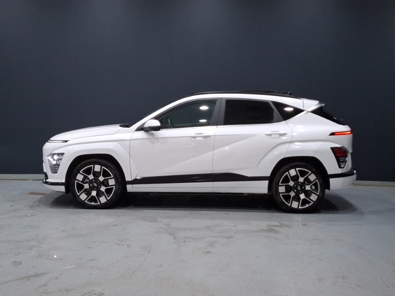 Used Hyundai KONA 2023 for sale - 76664028: Photo 4