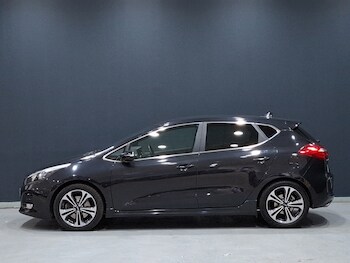 Used Kia Ceed 2018 for sale - 77782612: Photo