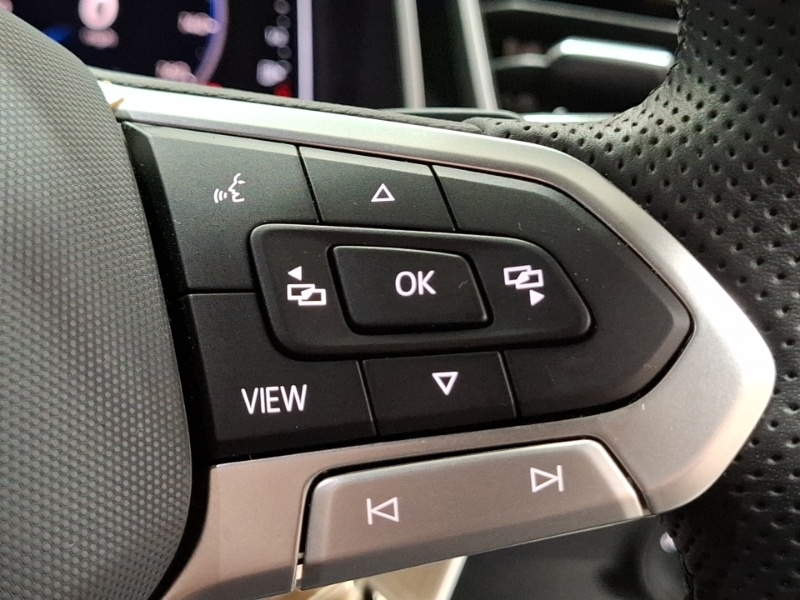 Used Volkswagen T-Roc 2025 for sale - 77070221: Photo 14