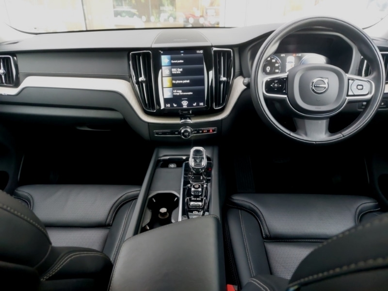 Used Volvo XC60 2021 for sale - 77579976: Photo 2