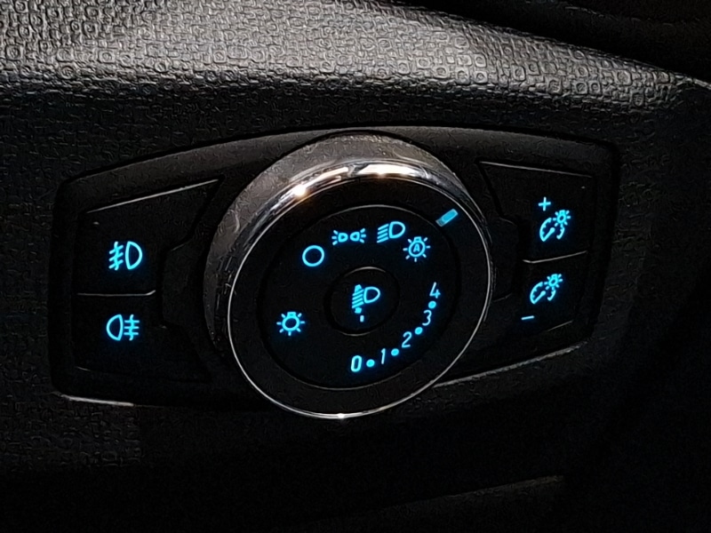 Used Ford Ecosport 2019 for sale - 76911884: Photo 19