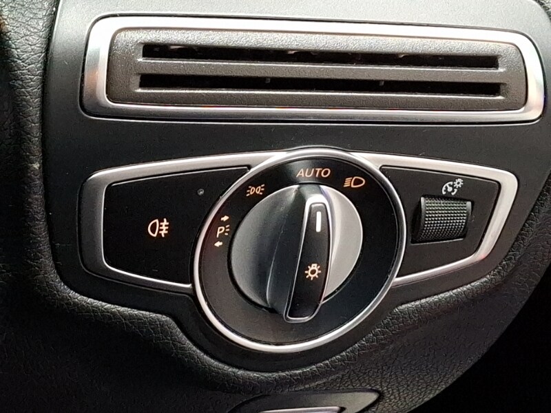 Used Mercedes-Benz C Class 2020 for sale - 78013121: Photo 19